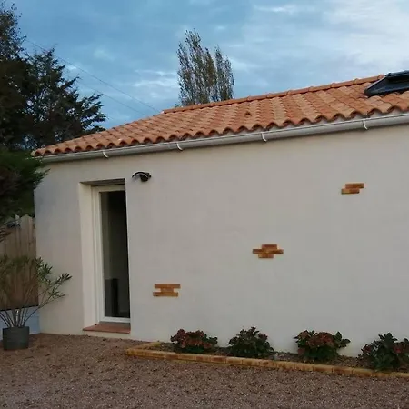 Petite Maison Au Calme Confort Hébergement de vacances *