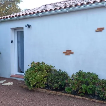Petite Maison Au Calme Confort Vakantiehuis