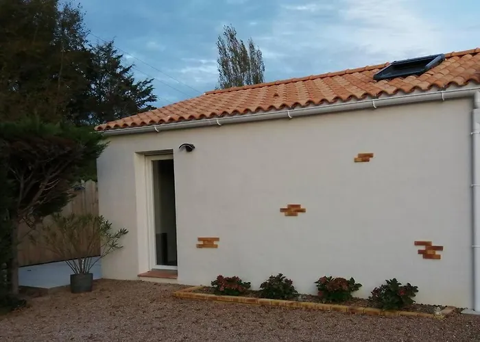 Petite Maison Au Calme Confort Hébergement de vacances *